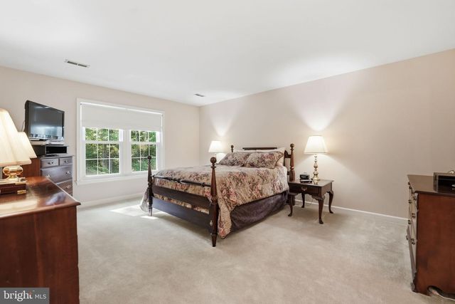 11211 CAISSON CT, Woodbridge, VA 22192