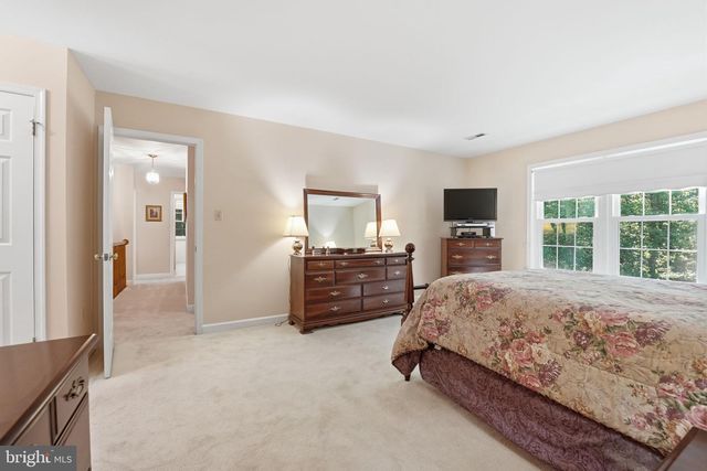 11211 CAISSON CT, Woodbridge, VA 22192