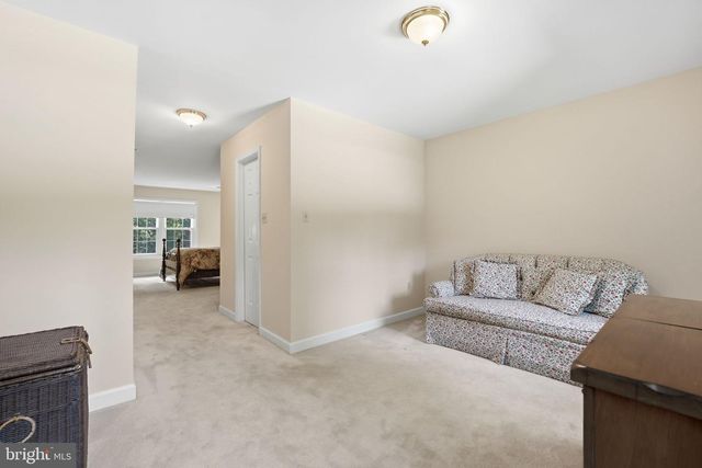 11211 CAISSON CT, Woodbridge, VA 22192