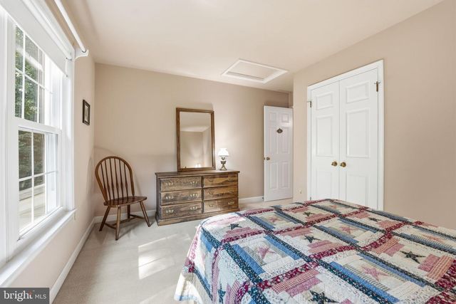 11211 CAISSON CT, Woodbridge, VA 22192