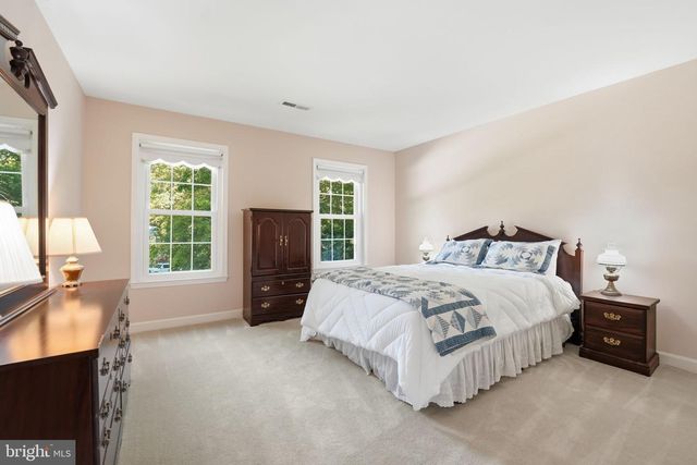 11211 CAISSON CT, Woodbridge, VA 22192