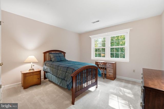 11211 CAISSON CT, Woodbridge, VA 22192