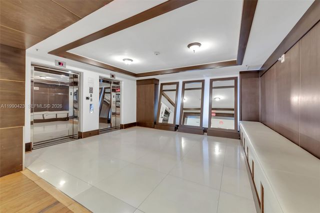 4242 NW 2nd St 807, Miami, FL 33126