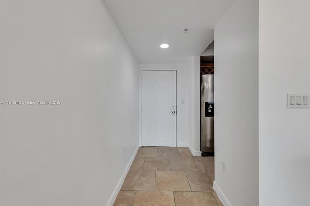 4242 NW 2nd St 807, Miami, FL 33126