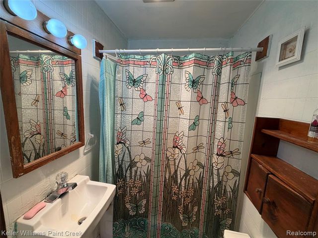 9030 Funston Boulevard, White Lake, MI 48386