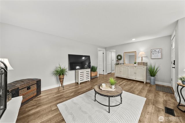 17416 SE 266th Place, Covington, WA 98042