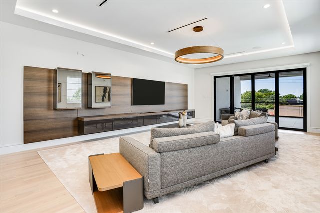 5510 Caladium Drive, Dallas, TX 75230