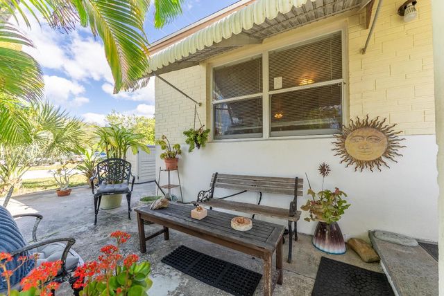 730 N 5th Street, Lantana, FL 33462