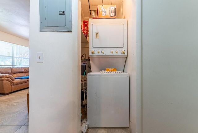 730 N 5th Street, Lantana, FL 33462