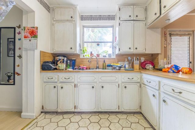 730 N 5th Street, Lantana, FL 33462