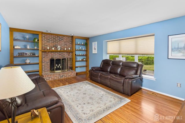 21 Drexel Hill Drive, South Brunswick, NJ 08824