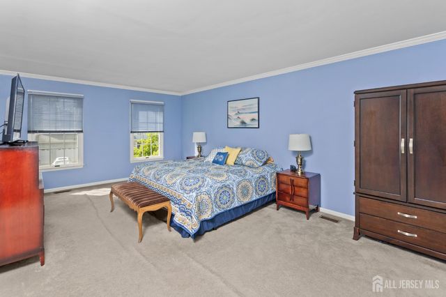21 Drexel Hill Drive, South Brunswick, NJ 08824