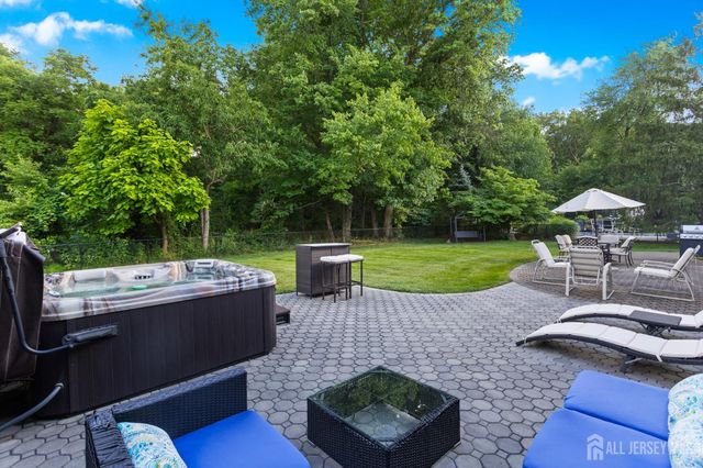 21 Drexel Hill Drive, South Brunswick, NJ 08824