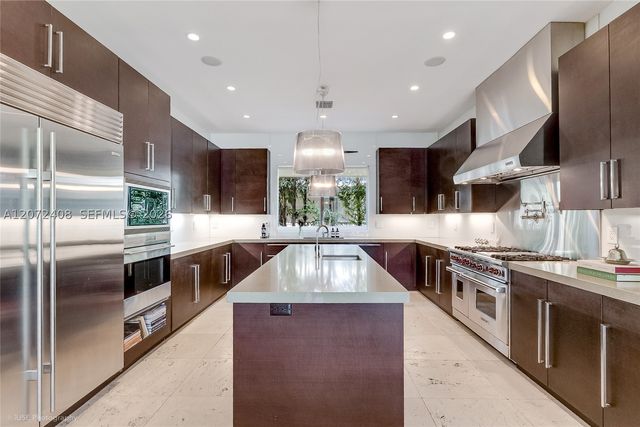 3835 Carole Ct, Miami, FL 33133