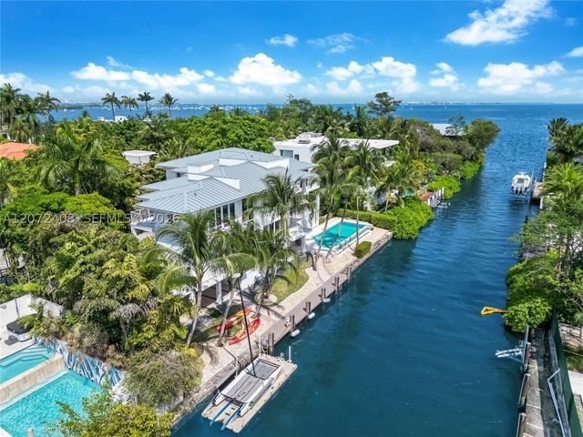 3835 Carole Ct, Miami, FL 33133