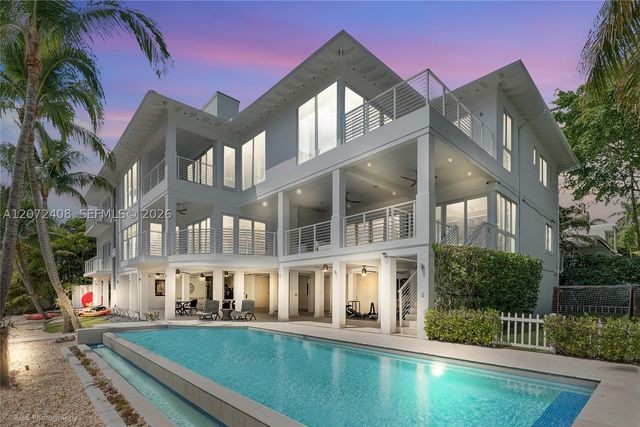 3835 Carole Ct, Miami, FL 33133