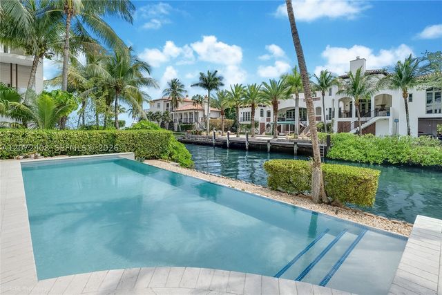 3835 Carole Ct, Miami, FL 33133