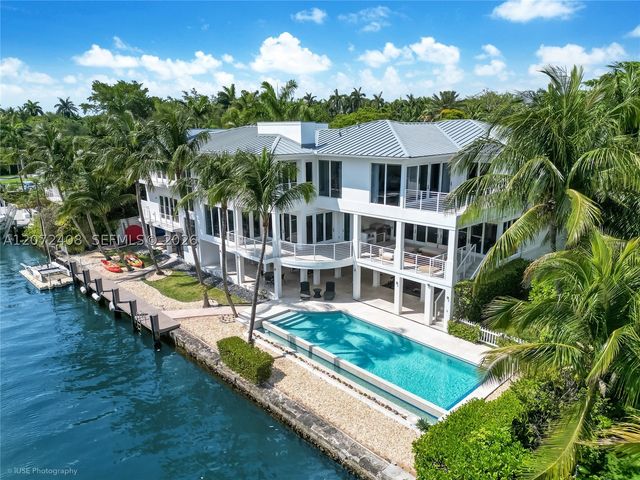 3835 Carole Ct, Miami, FL 33133
