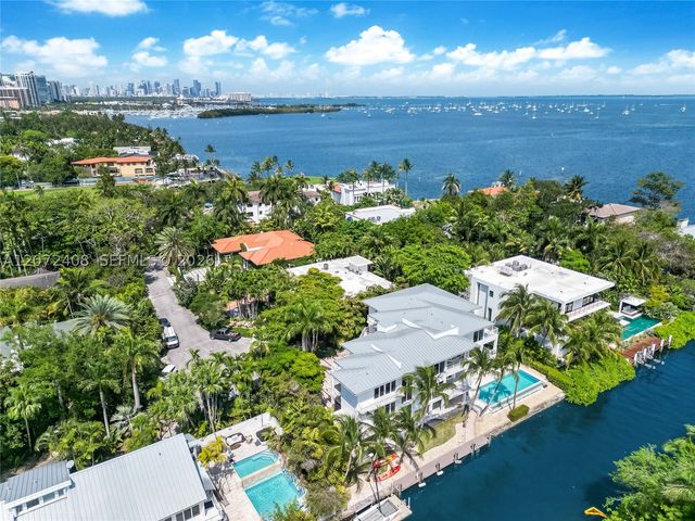 3835 Carole Ct, Miami, FL 33133