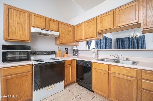 7080 W CARON Drive, Peoria, AZ 85345