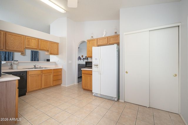 7080 W CARON Drive, Peoria, AZ 85345