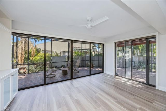 121 Bears Paw TRL, Naples, FL 34105