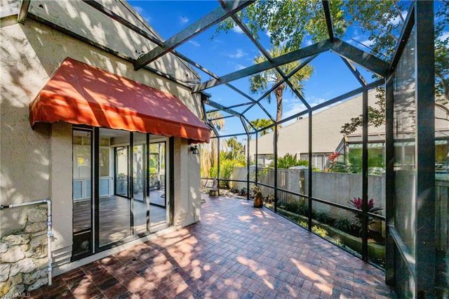 121 Bears Paw TRL, Naples, FL 34105