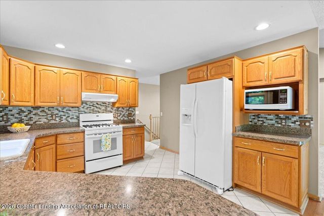 519 Looking Glass Glen Drive, Dewitt, MI 48820