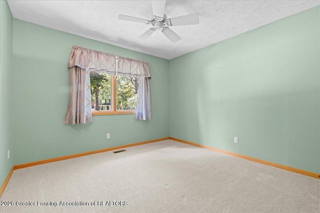 519 Looking Glass Glen Drive, Dewitt, MI 48820