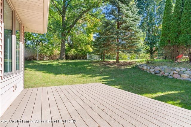 519 Looking Glass Glen Drive, Dewitt, MI 48820