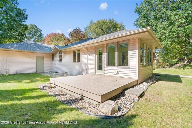519 Looking Glass Glen Drive, Dewitt, MI 48820