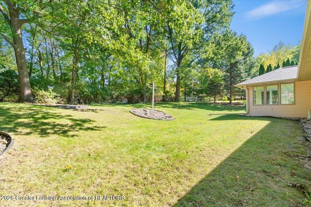 519 Looking Glass Glen Drive, Dewitt, MI 48820