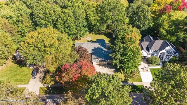 519 Looking Glass Glen Drive, Dewitt, MI 48820