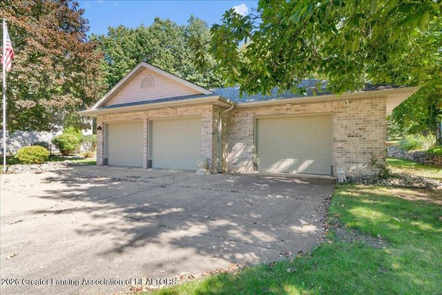 519 Looking Glass Glen Drive, Dewitt, MI 48820