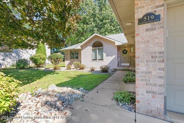 519 Looking Glass Glen Drive, Dewitt, MI 48820