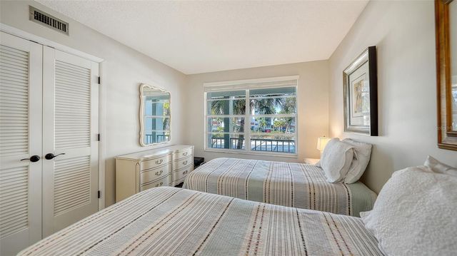 4370 CHATHAM DRIVE 204, Longboat Key, FL 34228