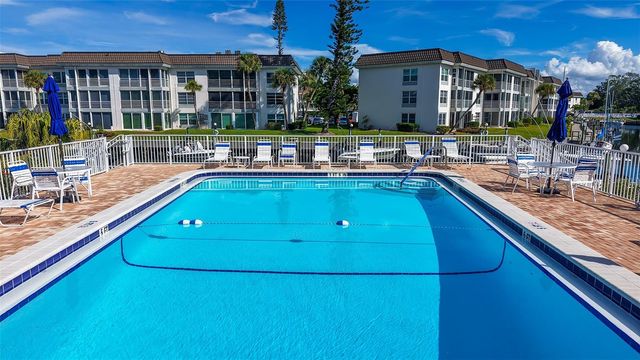 4370 CHATHAM DRIVE 204, Longboat Key, FL 34228