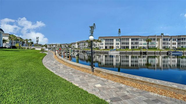 4370 CHATHAM DRIVE 204, Longboat Key, FL 34228