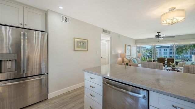 4370 CHATHAM DRIVE 204, Longboat Key, FL 34228