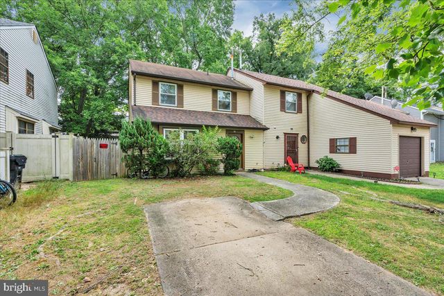 20 HYACINTH LANE, Sicklerville, NJ 08081