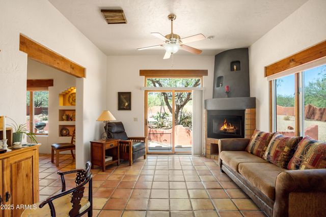 5676 S MIR Way, Hereford, AZ 85615