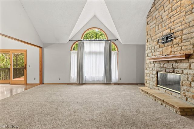 1919 Wendover Circle NE, North Canton, OH 44720