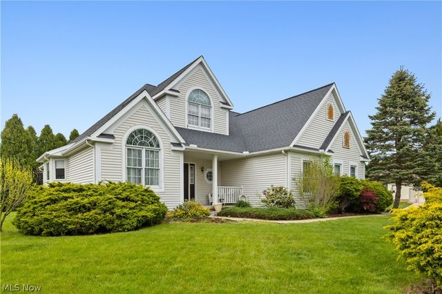 1919 Wendover Circle NE, North Canton, OH 44720