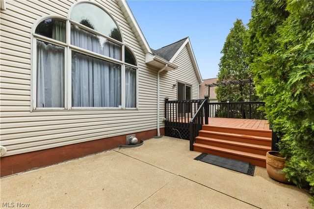 1919 Wendover Circle NE, North Canton, OH 44720