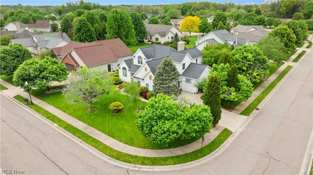 1919 Wendover Circle NE, North Canton, OH 44720