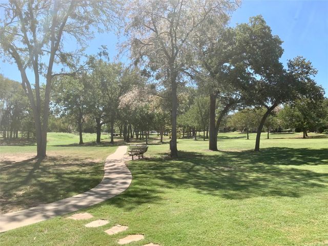 2211 Carlisle Street, Bedford, TX 76021