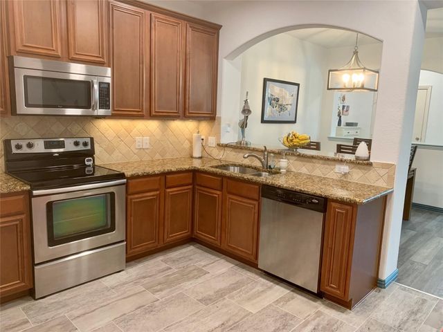 2211 Carlisle Street, Bedford, TX 76021