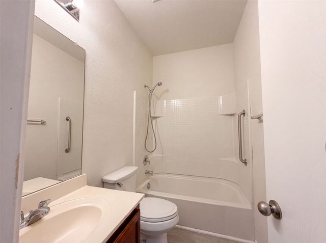 1411 Niagara Falls Court, Arlington, TX 76002