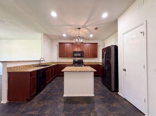 1411 Niagara Falls Court, Arlington, TX 76002