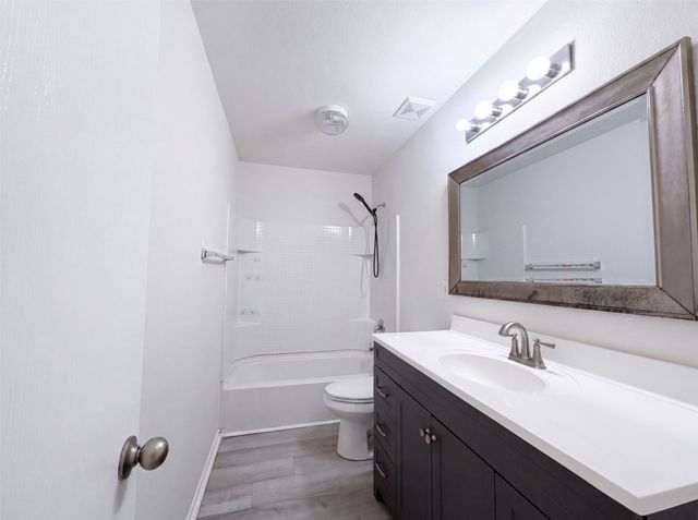 1411 Niagara Falls Court, Arlington, TX 76002